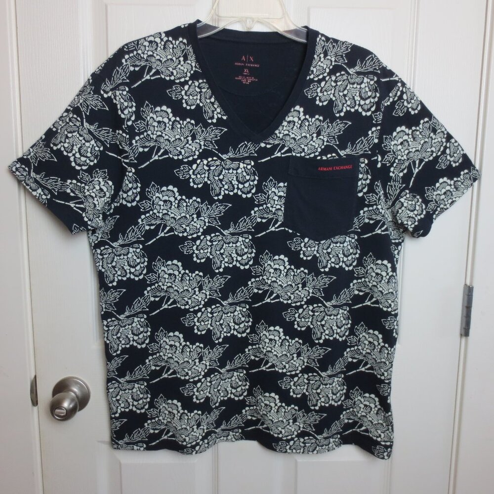 Armani Exchange Men's T-Shirt Size XL Shirt Sleeves Floral Cotton